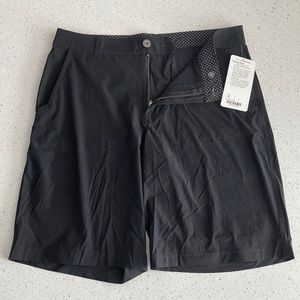 Lululemon. Mens Large “Kahuna” shorts.